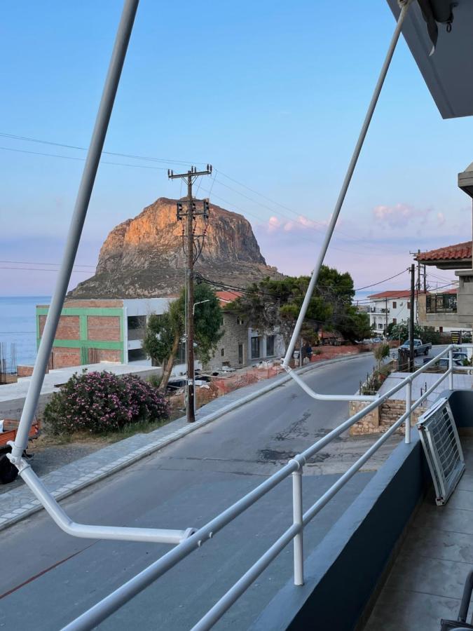Stone Ship View Guest House Monemvasía Exterior foto