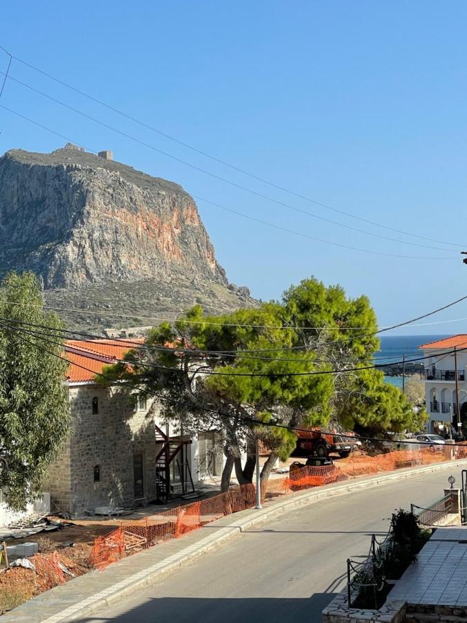 Stone Ship View Guest House Monemvasía Exterior foto